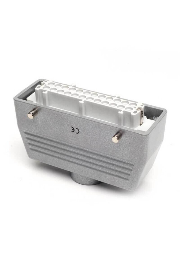 [EBM24PU30] EMAS EBM24PU30 24 KONTAK 16A ÜSTTEN GİRİŞLİ UZATMA PRİZ