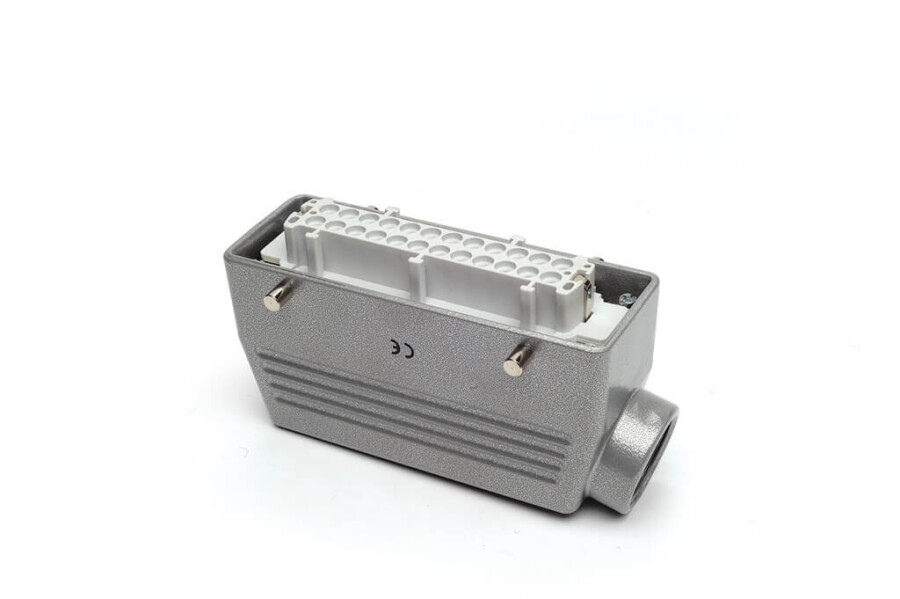 EMAS EBM24PU10 16A 24 KONTAK UZATMA PRİZİ YANDAN GİRİŞLİ