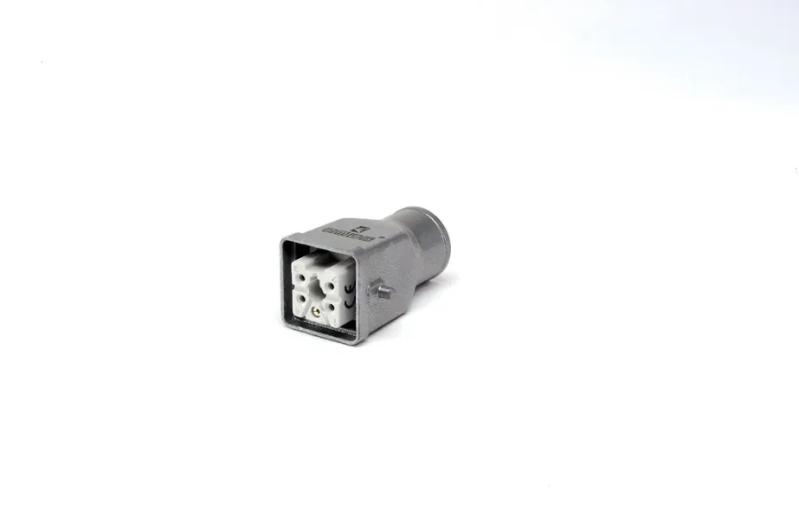 [EBM05PU30] EMAS EBM05PU30 10A METAL 5 KONTAK UZATMA TİPİ ÜSTTEN GİRİŞLİ PRİZ ÇOK KONTAKLI